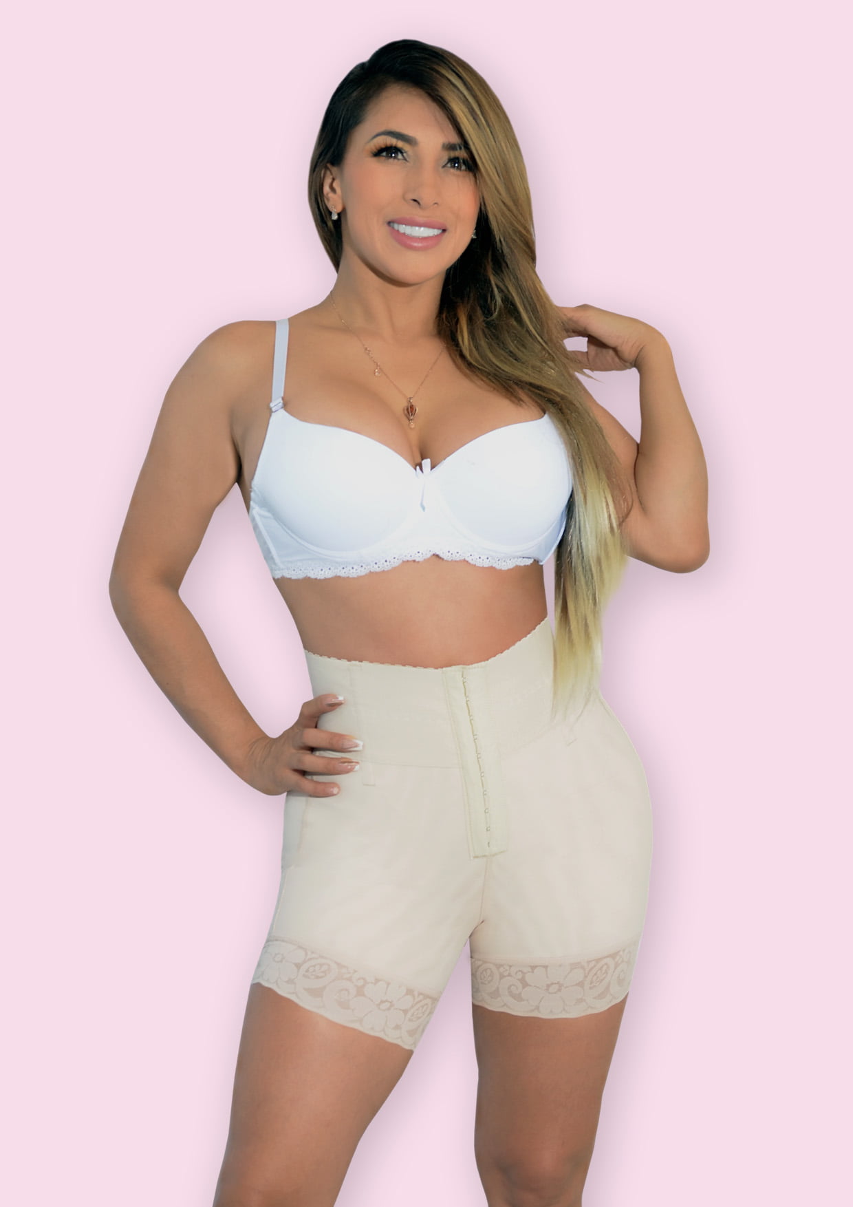Short Levanta Cola Paris